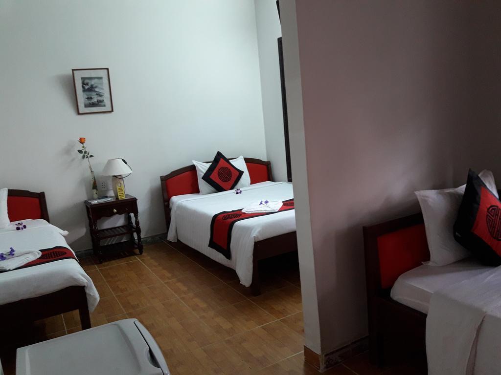 Red Ceramics Homestay Хоян Екстер'єр фото