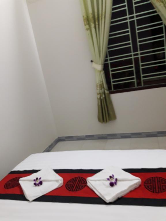 Red Ceramics Homestay Хоян Екстер'єр фото