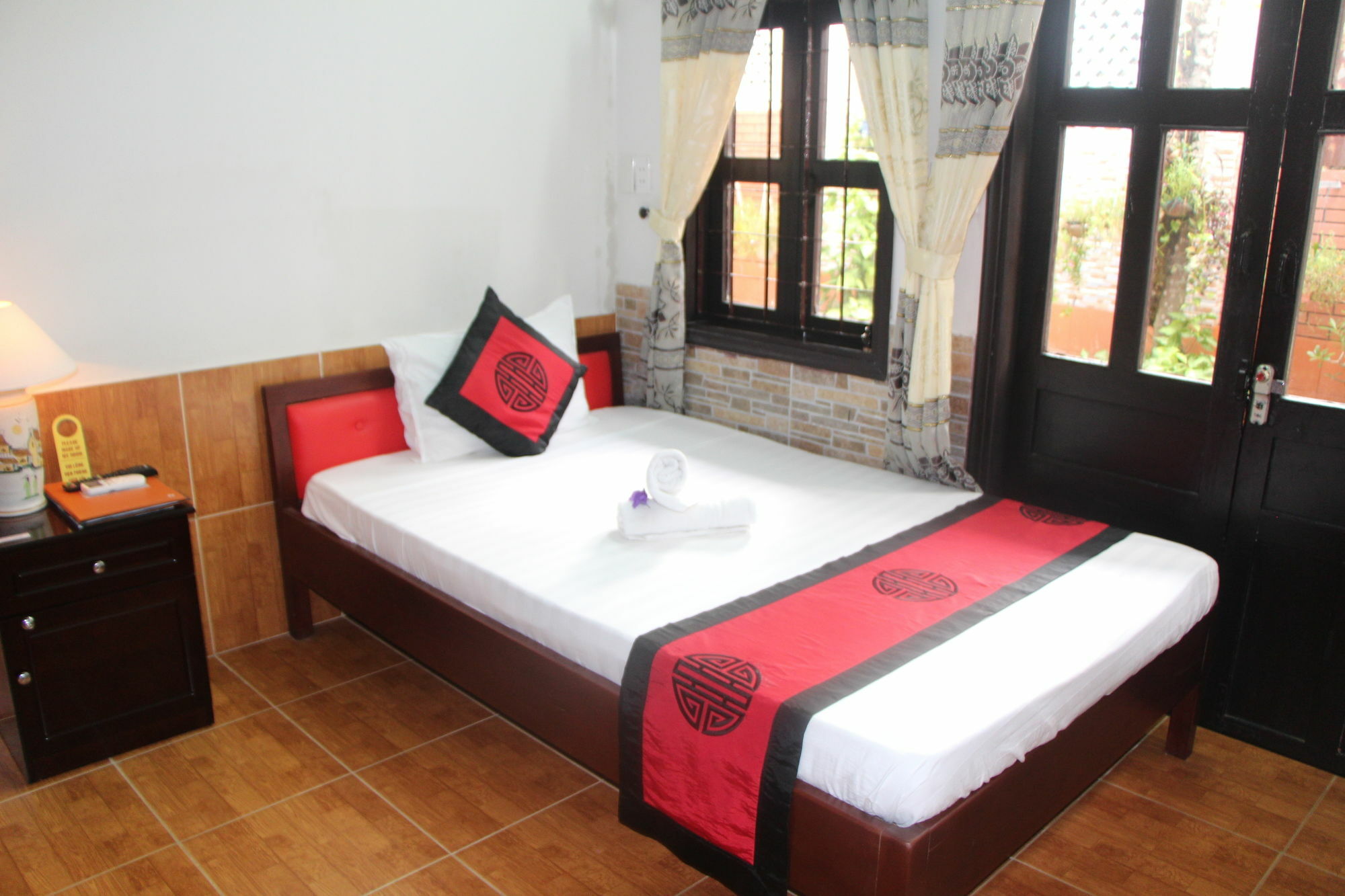 Red Ceramics Homestay Хоян Екстер'єр фото