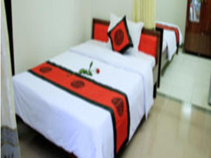 Red Ceramics Homestay Хоян Екстер'єр фото