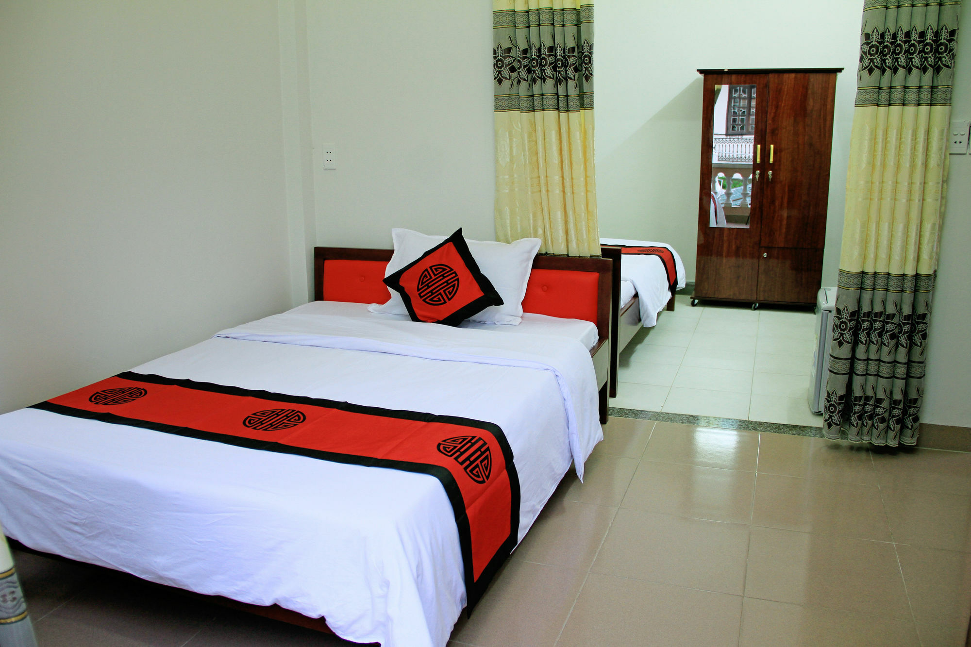 Red Ceramics Homestay Хоян Екстер'єр фото