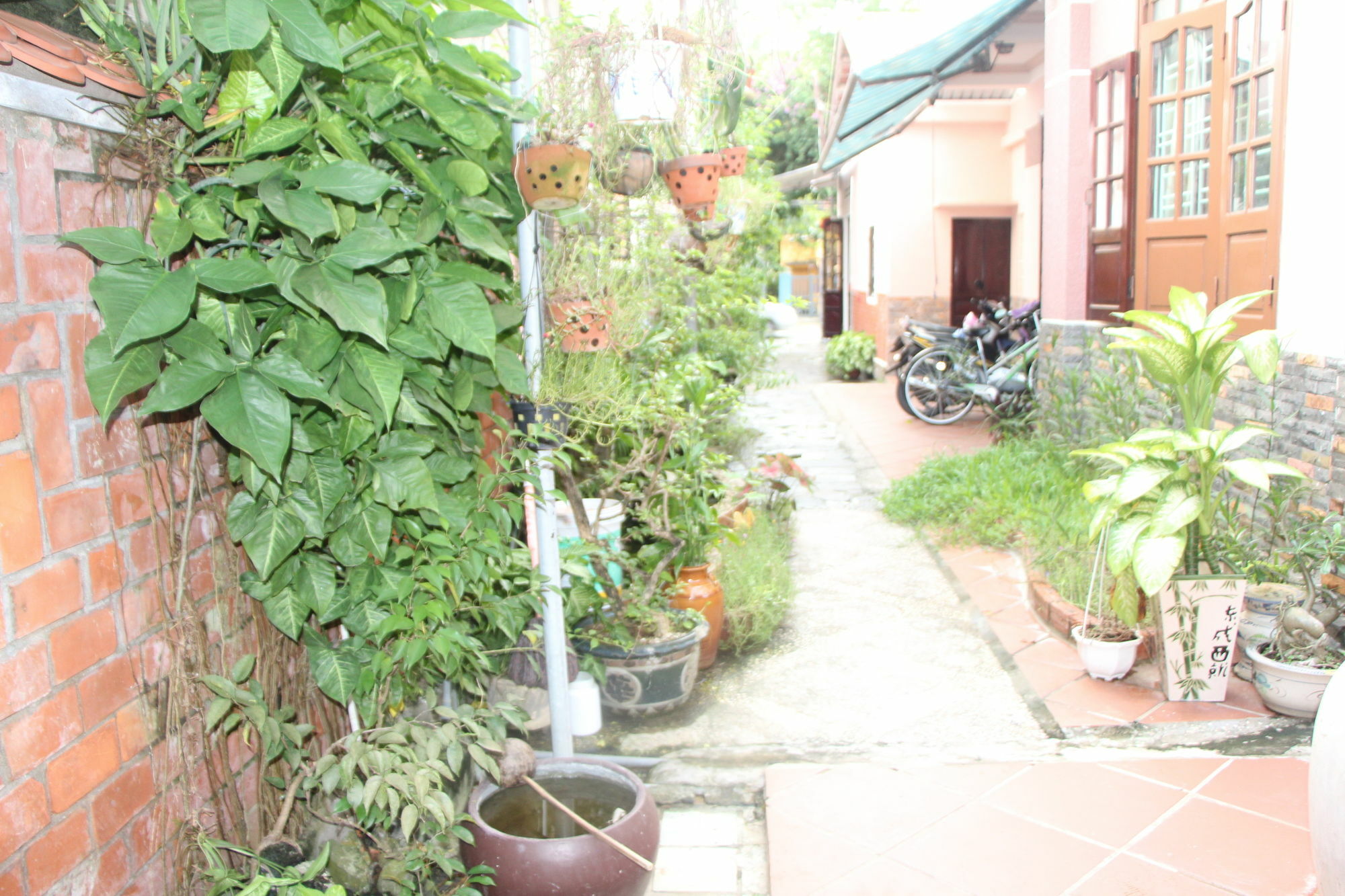 Red Ceramics Homestay Хоян Екстер'єр фото